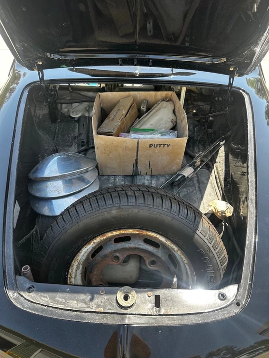 1965 Volkswagen Karmann Ghia - Image 22 of 31