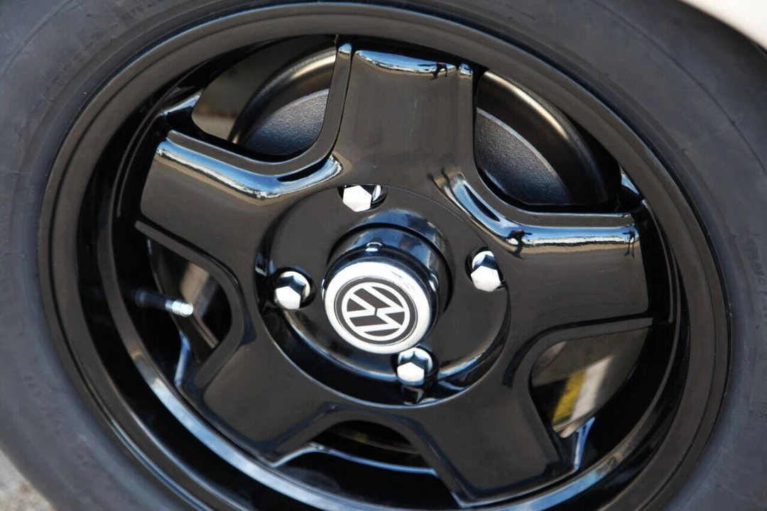 1965 Volkswagen Karmann Ghia Type 14 - Image 18 of 31