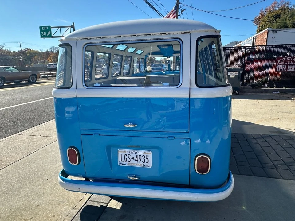 1965 Volkswagen Split-Window Bus - Image 21 of 21