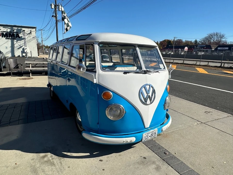 1965 Volkswagen Split-Window Bus - Image 9 of 21