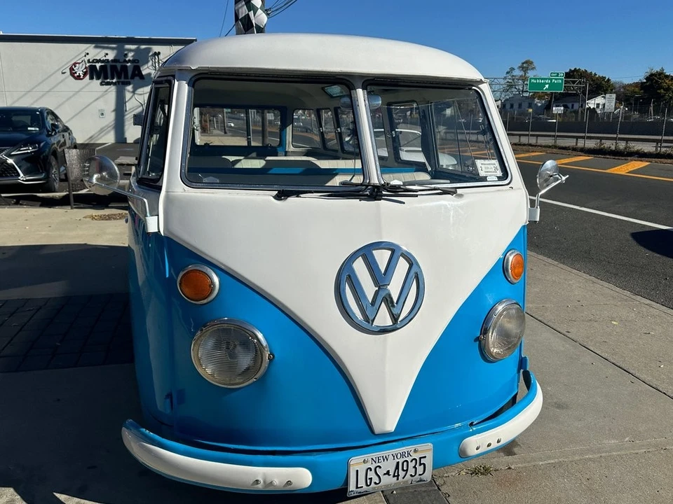1965 Volkswagen Split-Window Bus - Image 8 of 21