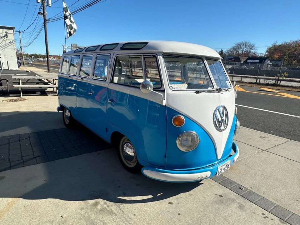 1965 Volkswagen Split-Window Bus - Image 10 of 21