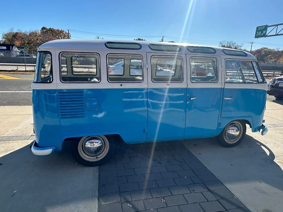 1965 Volkswagen Split-Window Bus - Image 16 of 21