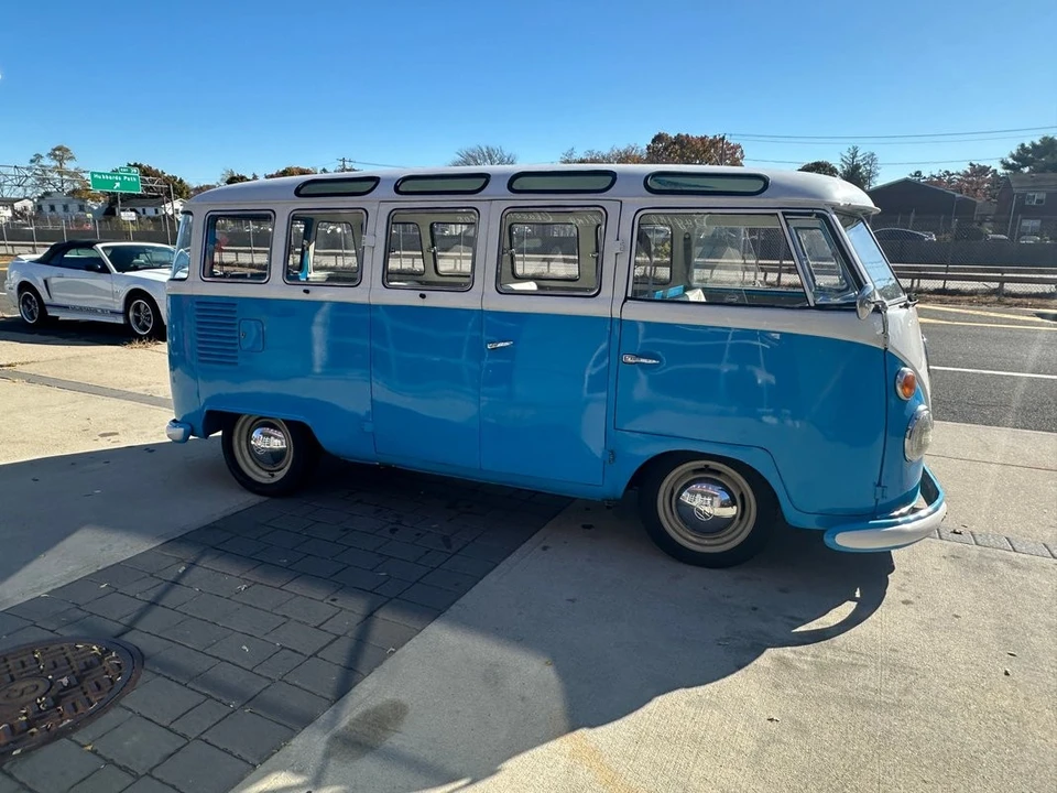 1965 Volkswagen Split-Window Bus - Image 13 of 21