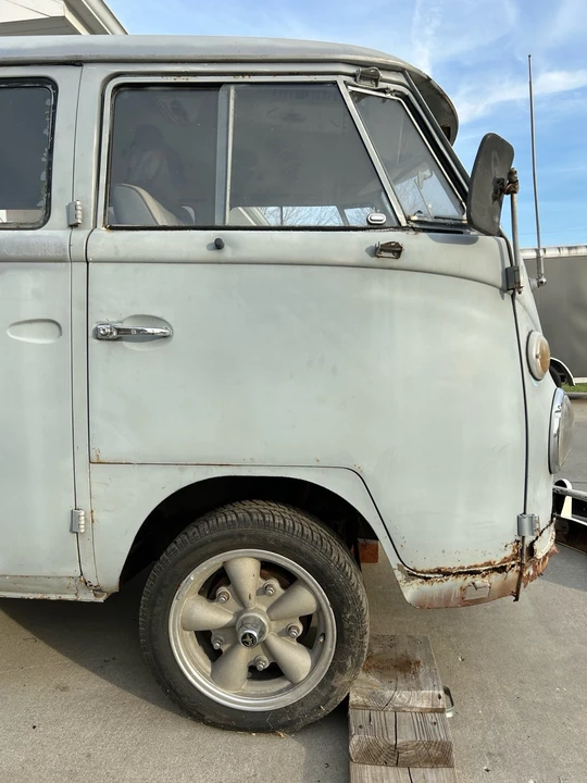 1965 Volkswagen Split-Window Bus - Image 6 of 21