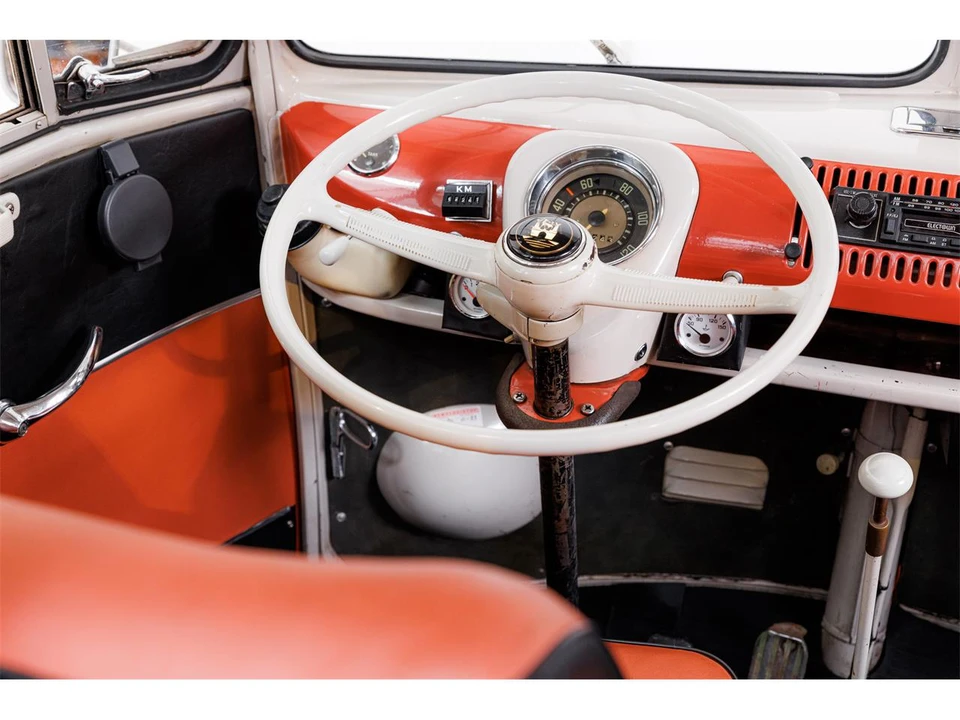 1965 Volkswagen Split-Window Bus - Image 8 of 28