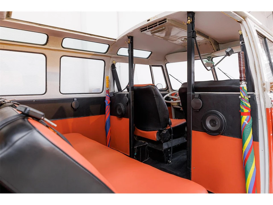 1965 Volkswagen Split-Window Bus - Image 20 of 28