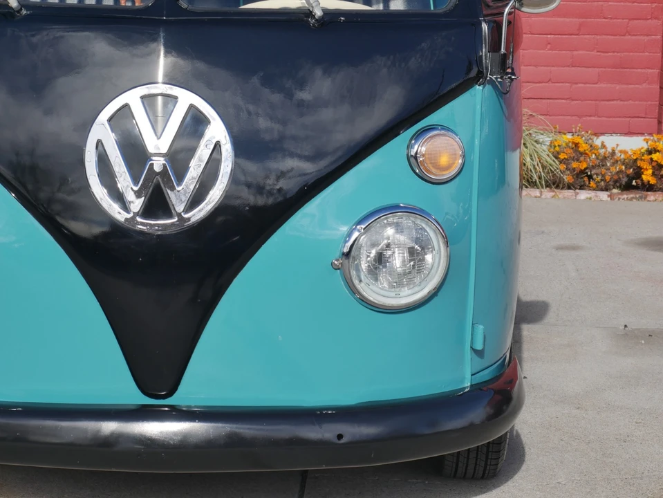 1965 Volkswagen Split-Window Pickup - Image 4 of 12