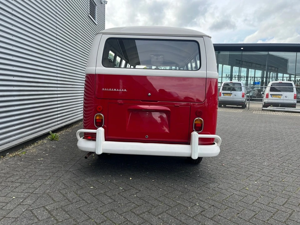 1965 Volkswagen Split-Window Bus - Image 6 of 30