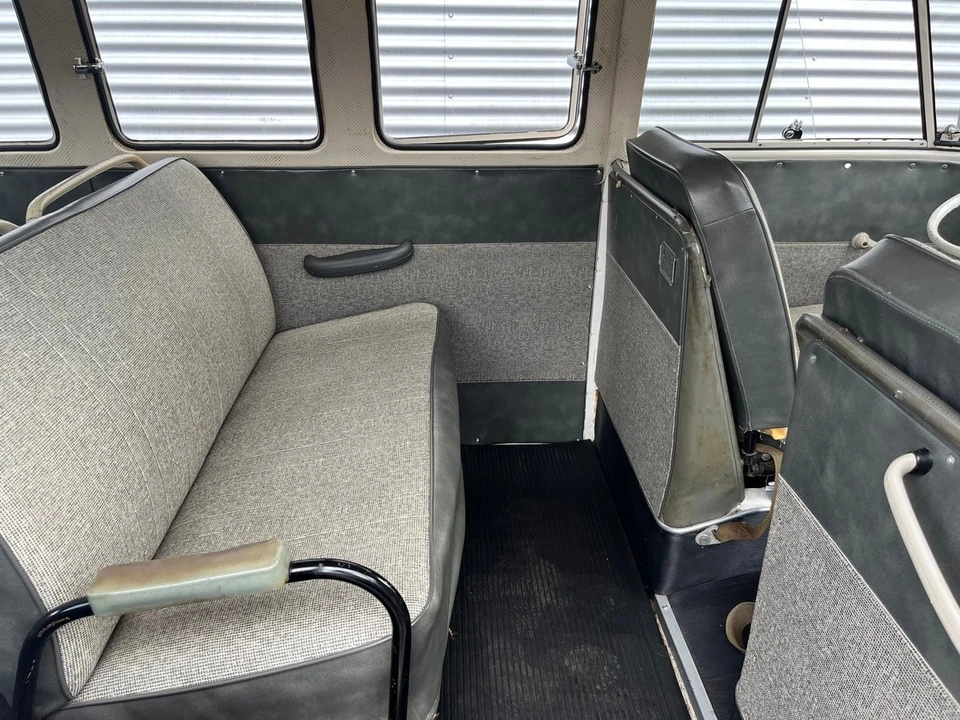 1965 Volkswagen Split-Window Bus - Image 21 of 30