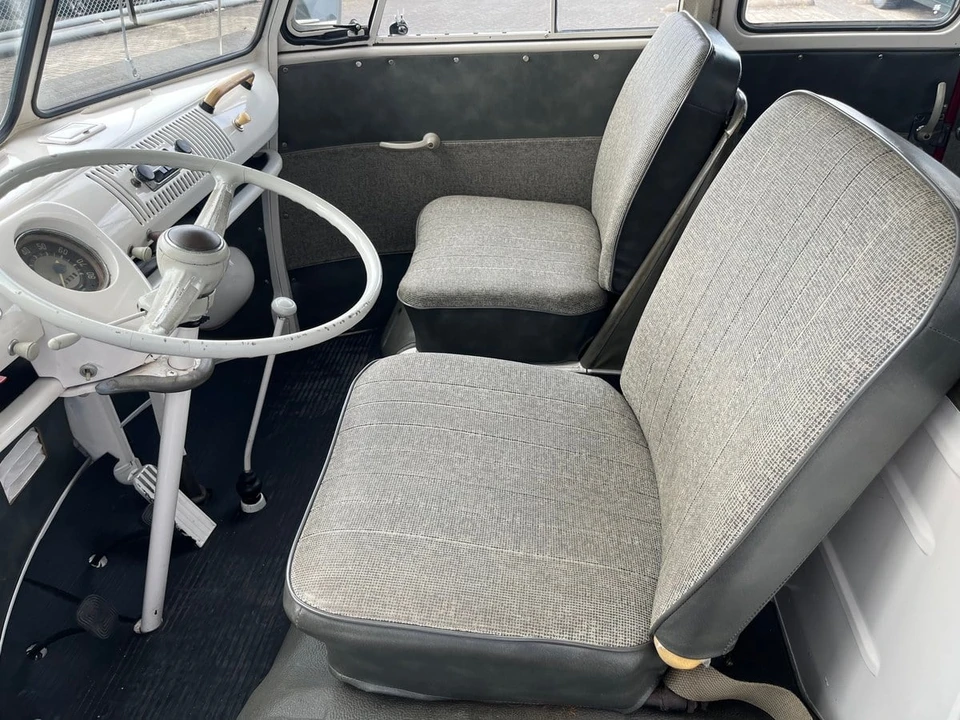 1965 Volkswagen Split-Window Bus - Image 15 of 30
