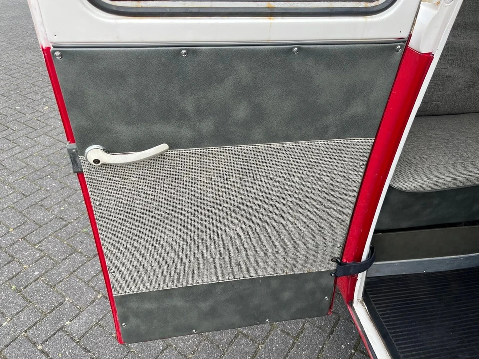 1965 Volkswagen Split-Window Bus - Image 22 of 30