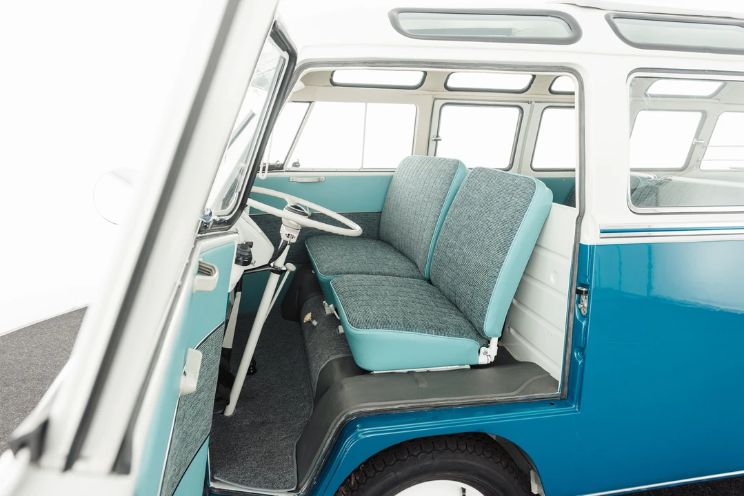 1965 Volkswagen Split-Window Bus - Image 28 of 31