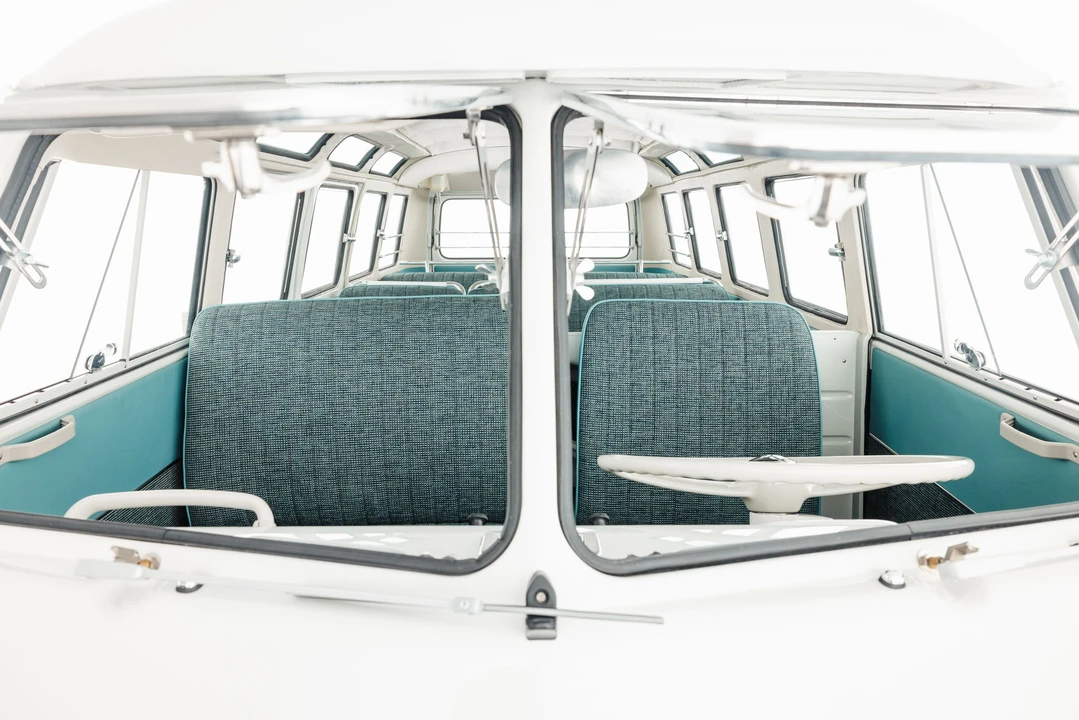 1965 Volkswagen Split-Window Bus - Image 19 of 31