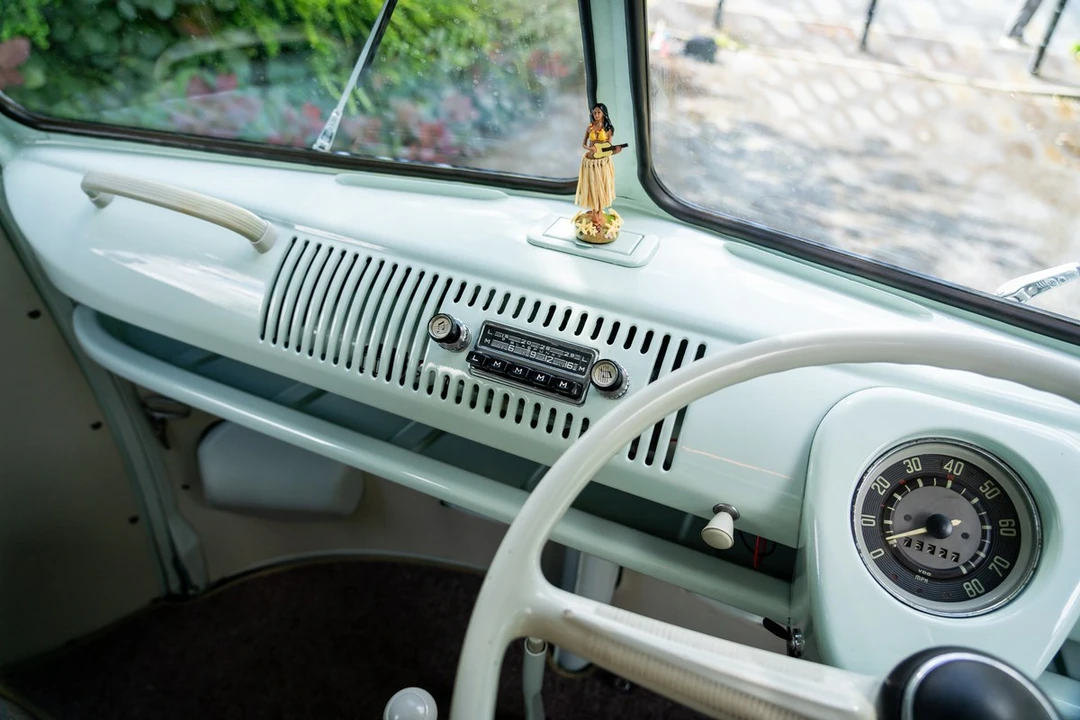 1965 Volkswagen Split-Window Camper - Image 18 of 30