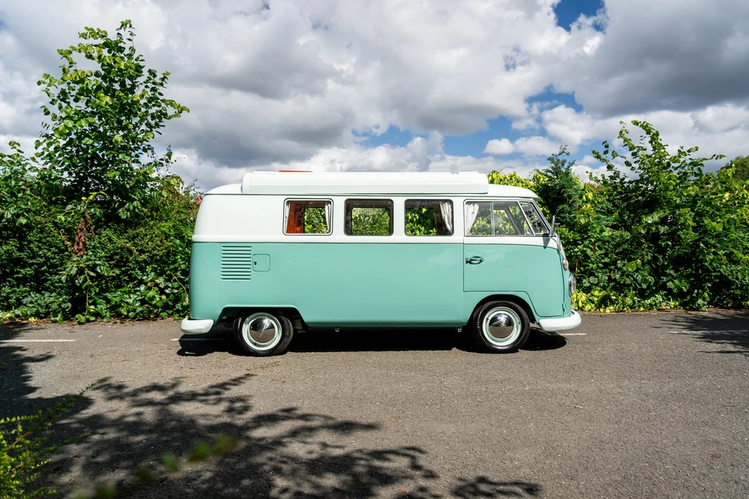 1965 Volkswagen Split-Window Camper - Image 9 of 30