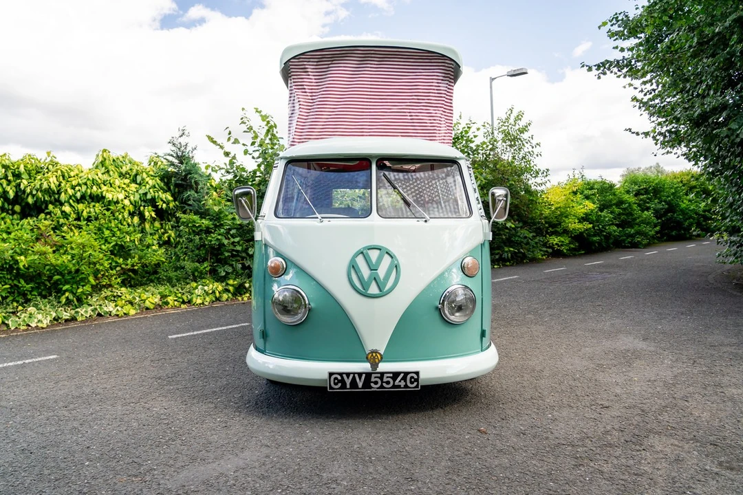 1965 Volkswagen Split-Window Camper - Image 10 of 30