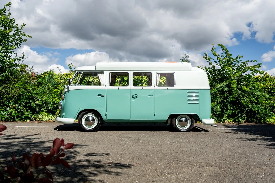 1965 Volkswagen Split-Window Camper - Image 4 of 30