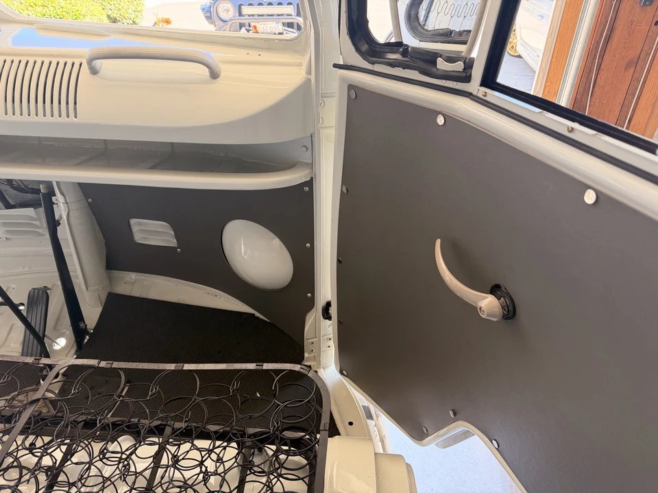 1965 Volkswagen Split-Window Bus - Image 7 of 21