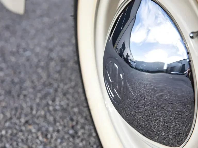 1965 Volkswagen Split-Window Bus - Image 22 of 31