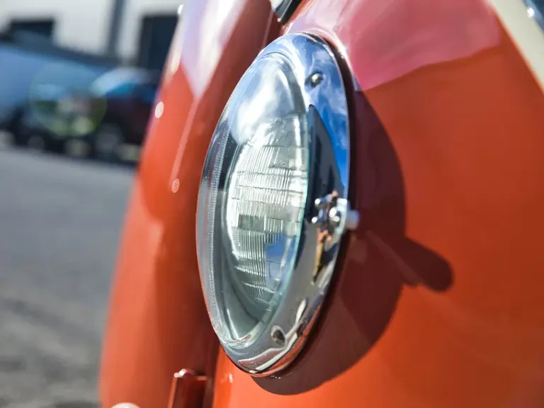 1965 Volkswagen Split-Window Bus - Image 23 of 31