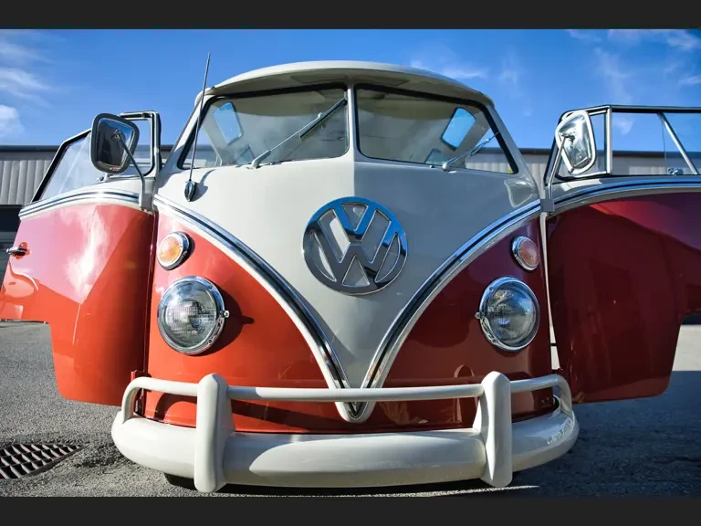 1965 Volkswagen Split-Window Bus - Image 24 of 31