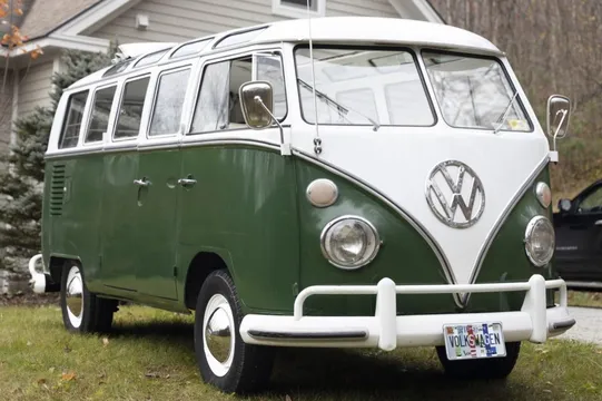 1965 Volkswagen Type 2 21-Window Sunroof Deluxe