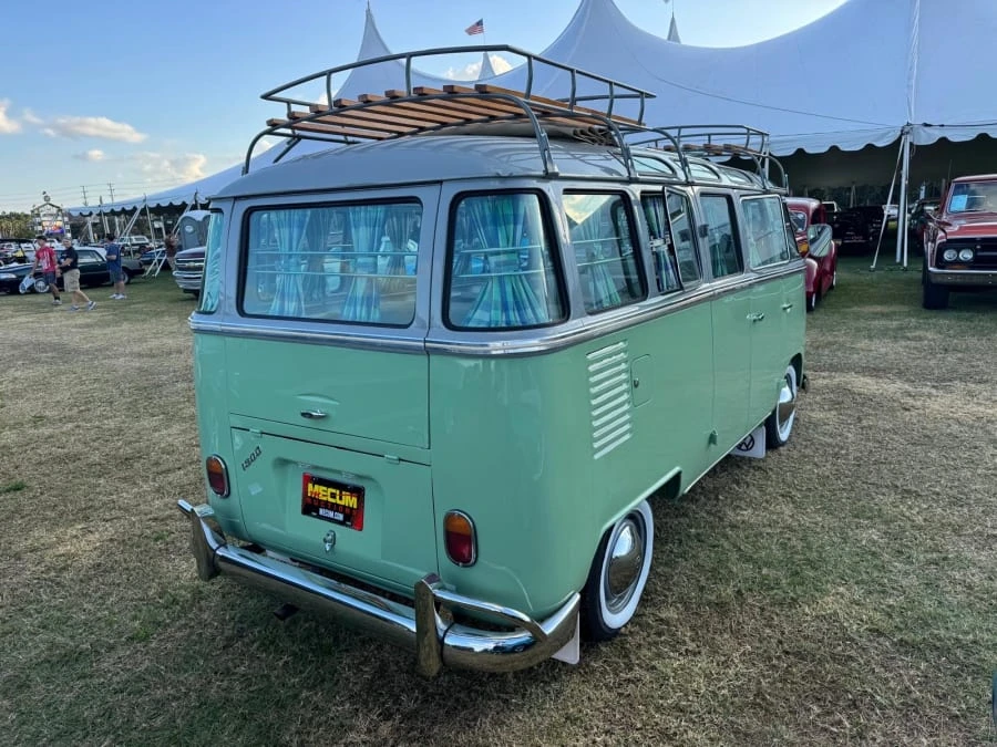 1965 Volkswagen Split-Window Bus - Image 3 of 15