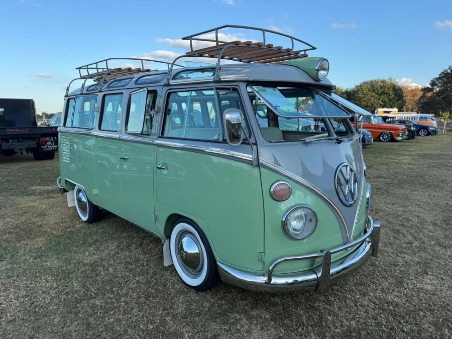 1965 Volkswagen Split-Window Bus - Image 6 of 15