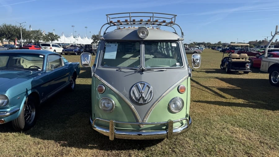 1965 Volkswagen Split-Window Bus - Image 4 of 15