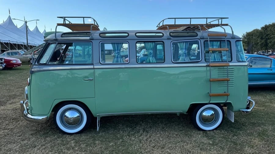 1965 Volkswagen Split-Window Bus - Image 5 of 15