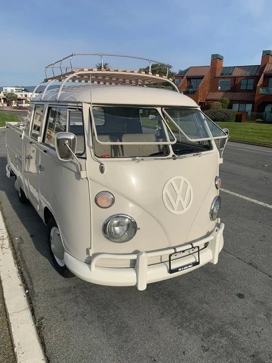 1965 Volkswagen Split-Window Bus - Image 3 of 13