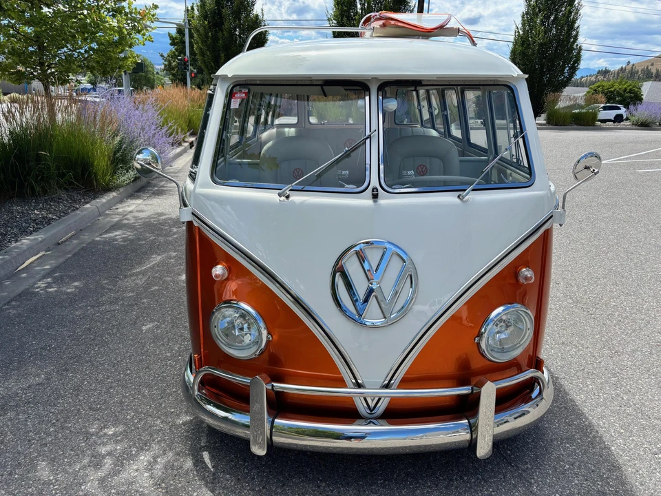 1965 Volkswagen Split-Window Bus - Image 9 of 31