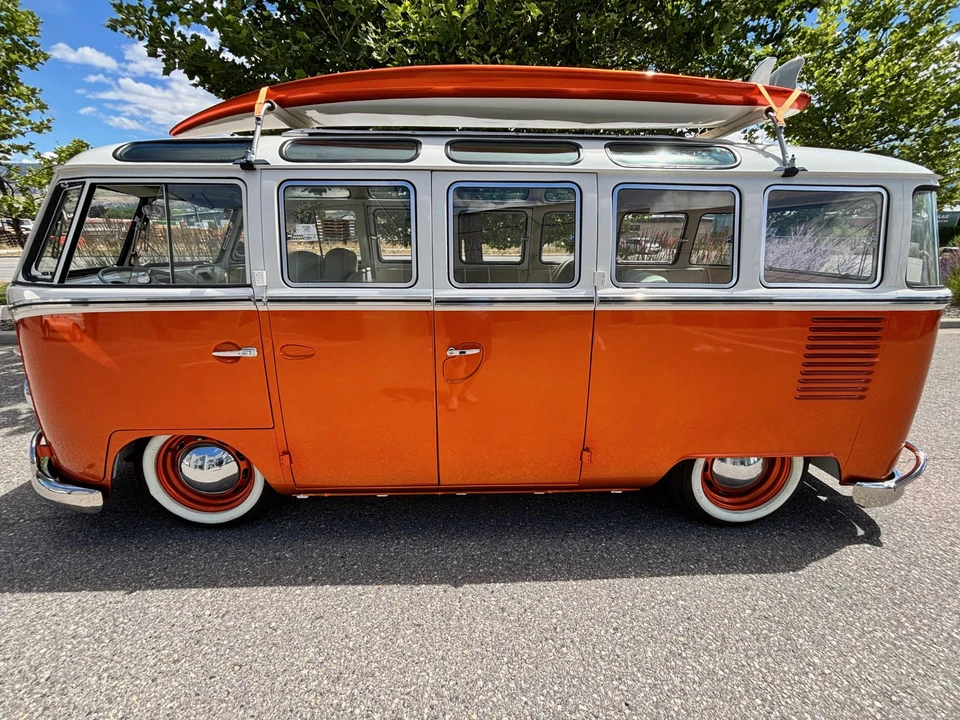 1965 Volkswagen Split-Window Bus - Image 3 of 31