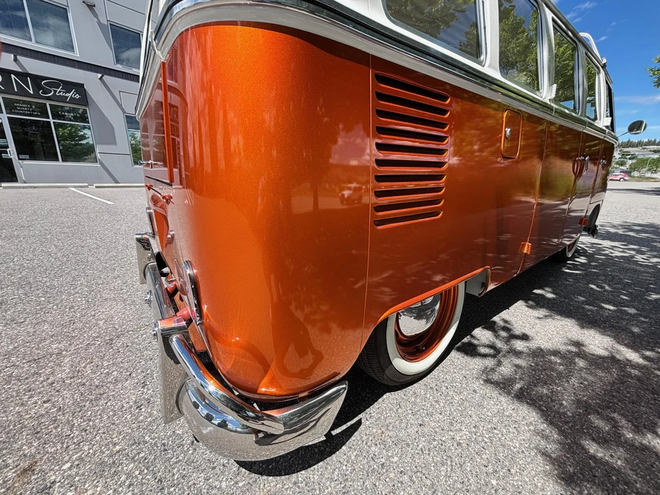 1965 Volkswagen Split-Window Bus - Image 15 of 31