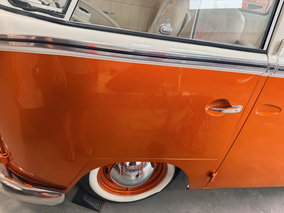 1965 Volkswagen Split-Window Bus - Image 20 of 31
