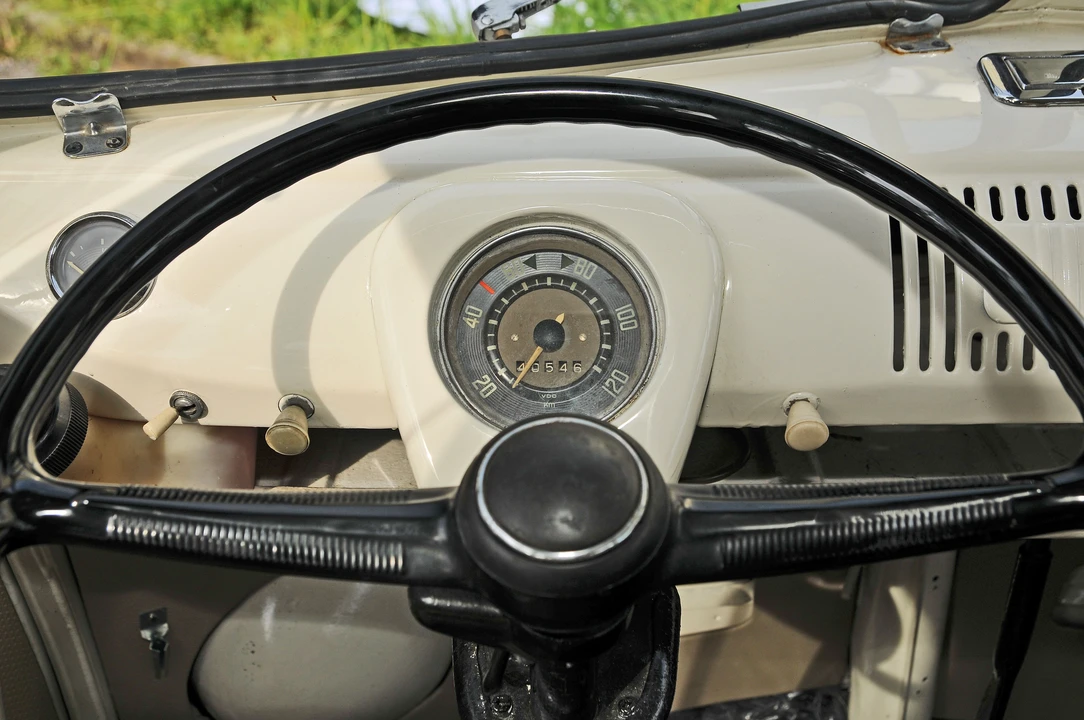 1965 Volkswagen Split-Window Bus - Image 7 of 11