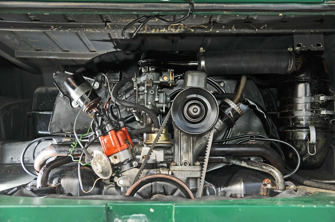 1965 Volkswagen Split-Window Bus - Image 6 of 11