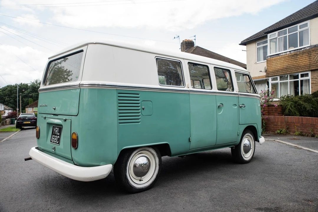 1965 Volkswagen Split-Window Camper - Image 27 of 30