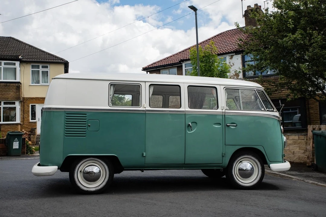 1965 Volkswagen Split-Window Camper - Image 6 of 30