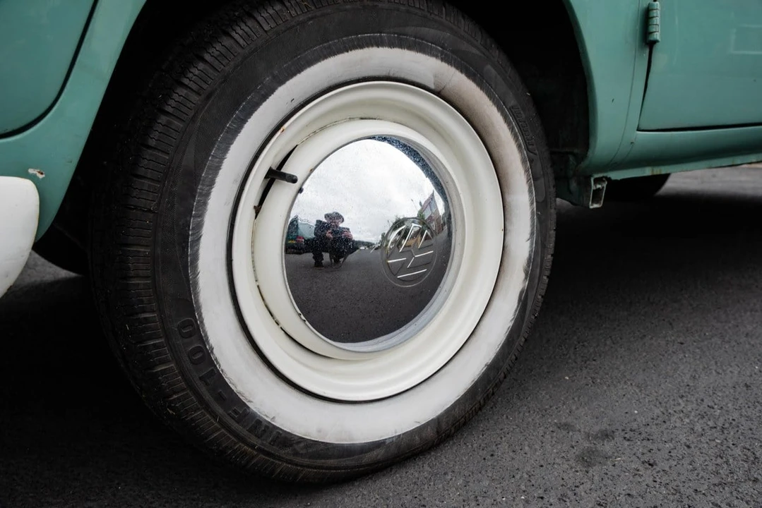 1965 Volkswagen Split-Window Camper - Image 30 of 30