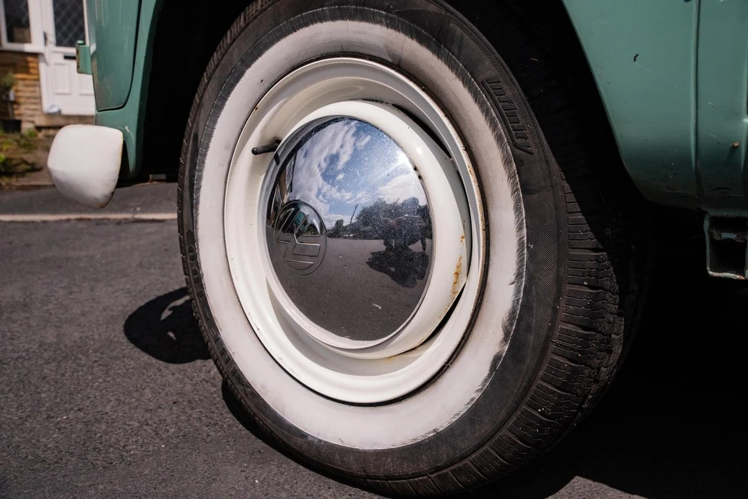 1965 Volkswagen Split-Window Camper - Image 29 of 30