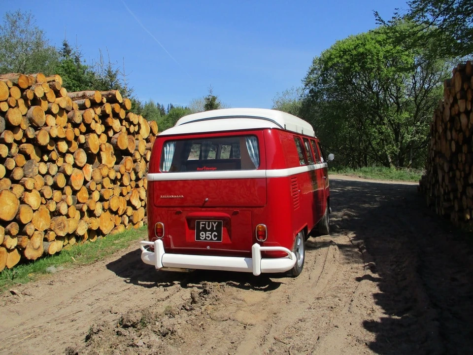 1965 Volkswagen Split-Window Camper - Image 27 of 30