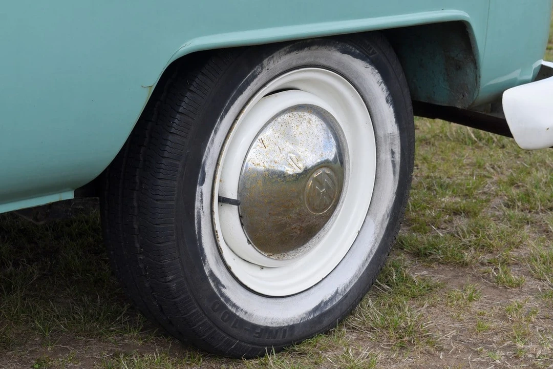 1965 Volkswagen Split-Window Camper - Image 27 of 30