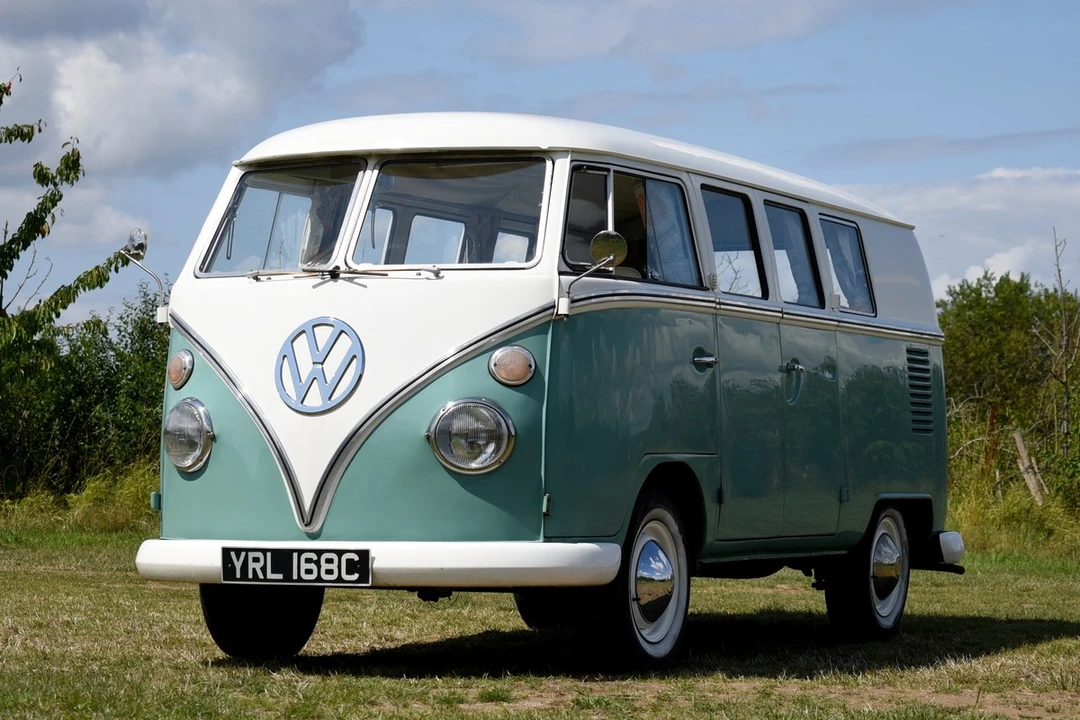1965 Volkswagen Split-Window Camper - Image 18 of 30