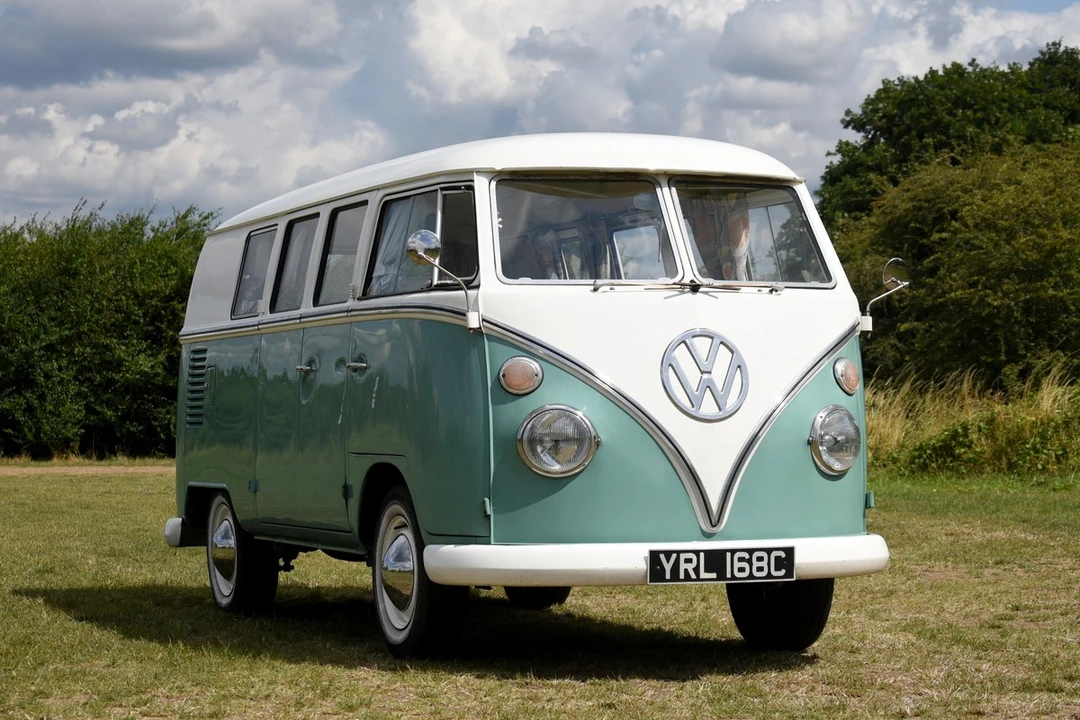 1965 Volkswagen Split-Window Camper - Image 11 of 30