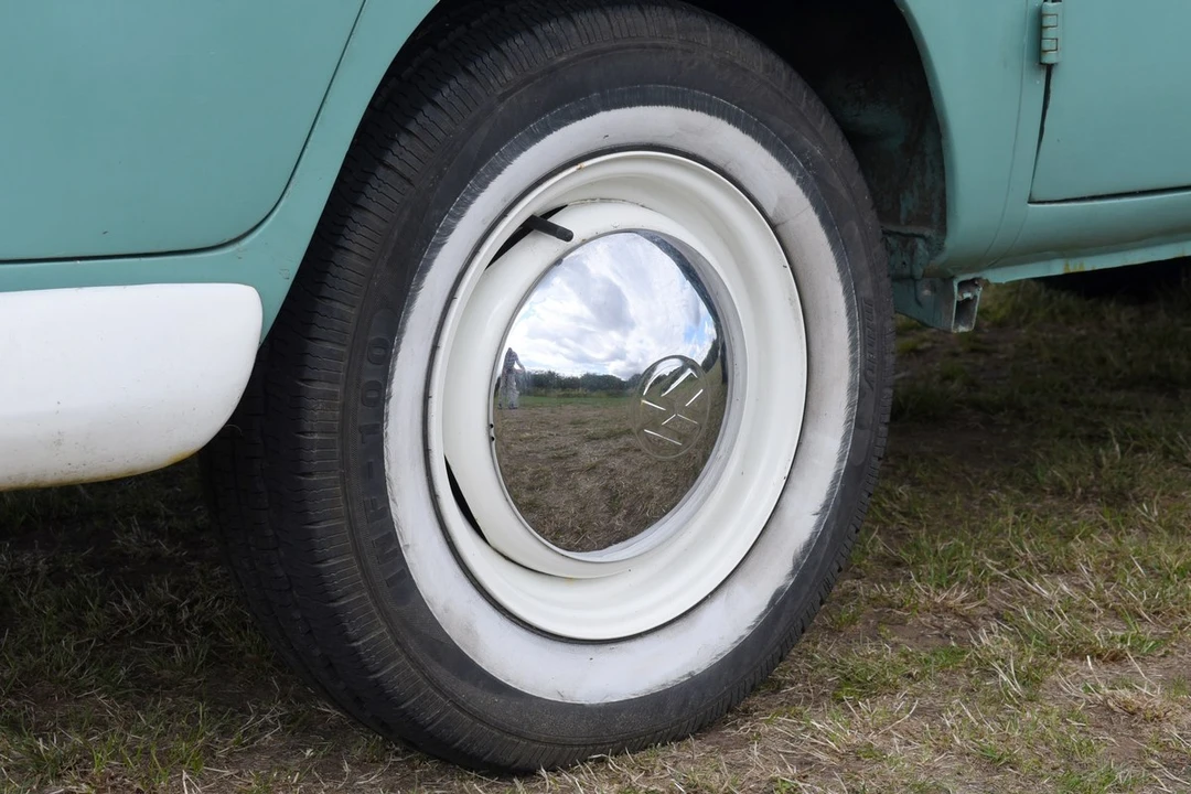 1965 Volkswagen Split-Window Camper - Image 26 of 30