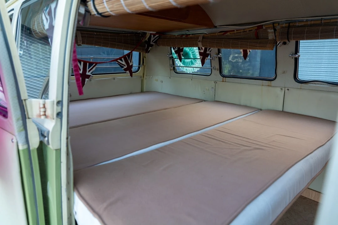 1965 Volkswagen Split-Window Bus - Image 24 of 30
