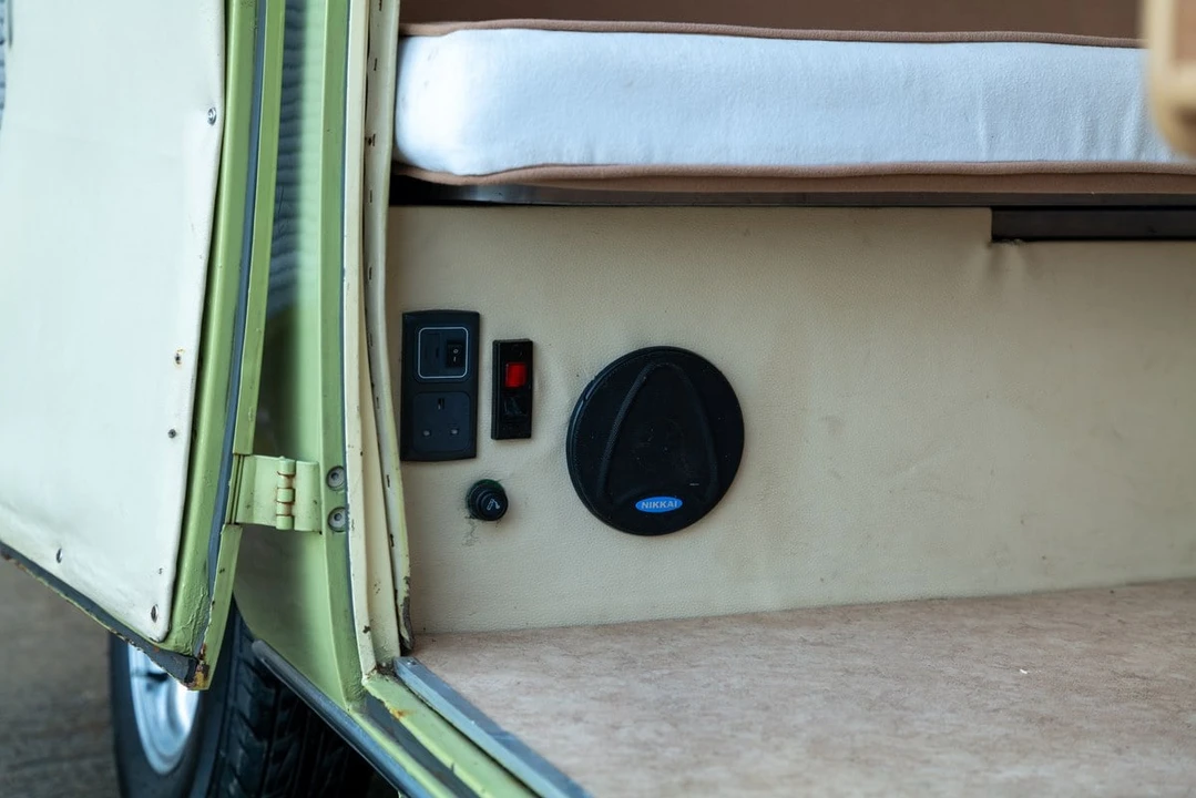 1965 Volkswagen Split-Window Bus - Image 19 of 30