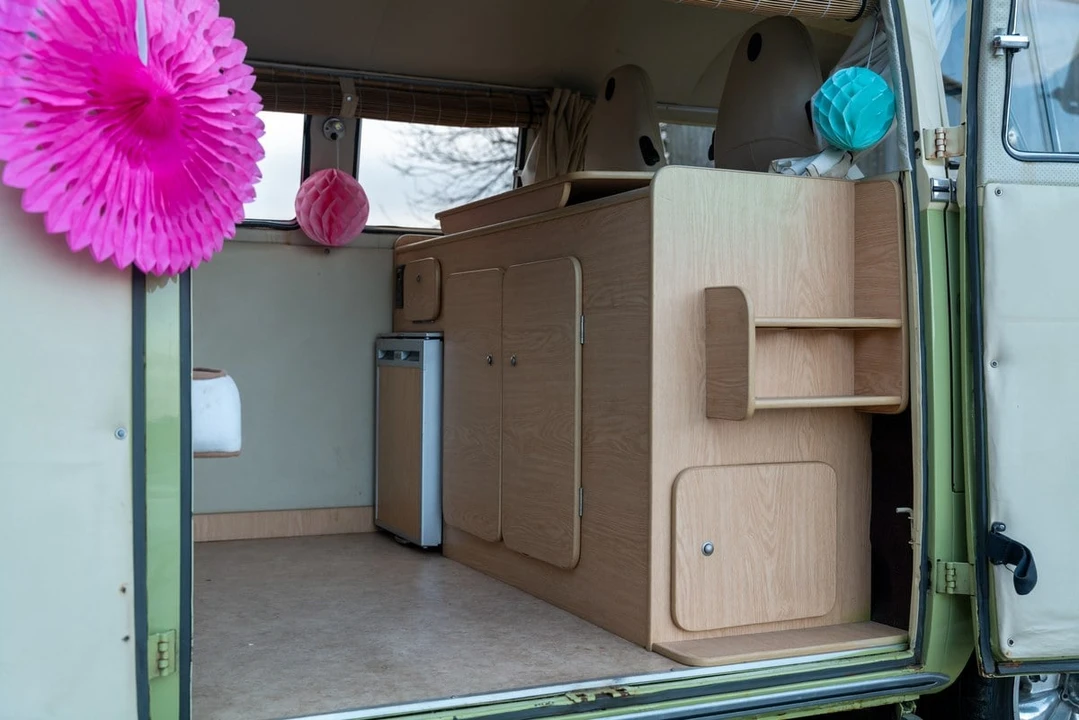 1965 Volkswagen Split-Window Bus - Image 20 of 30